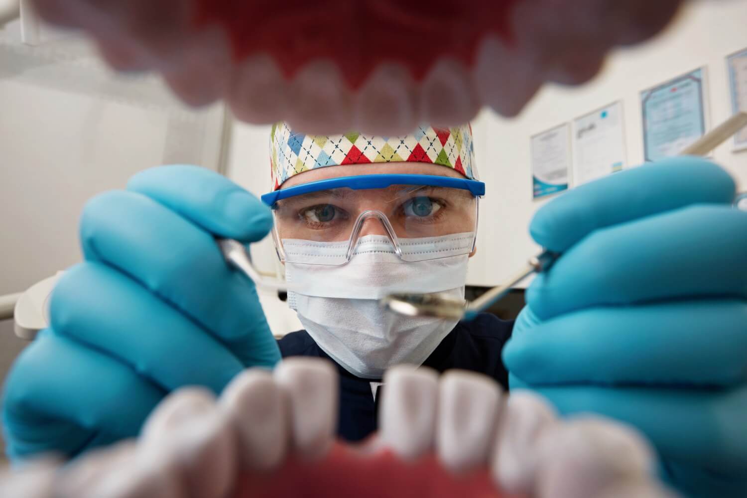 czy warto decydować się na implanty? - wiedza - blog - klinika stomatologiczna Poznań Materna Dental