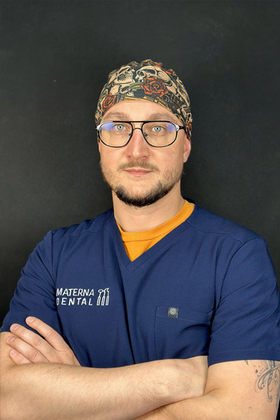 Jacek Pawłowski - nasz zespół - klinika stomatologiczna Poznań Materna Dental