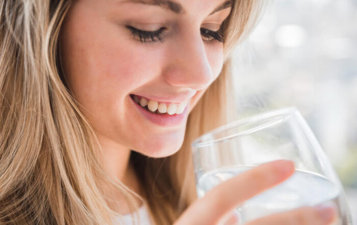 nawodnienie-a-zdrowie-zebow-blog-materna-dental